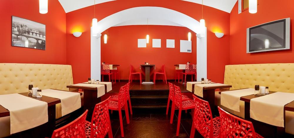 La Boutique Hotel Прага Екстериор снимка